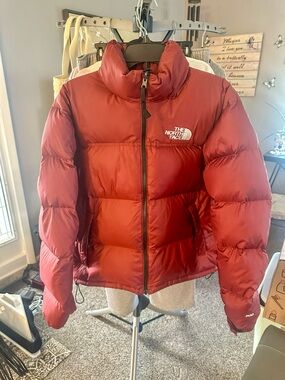 The North Face 1996 Retro Nuptse • Sumac • Size Small • 700 Fill Down Jacket